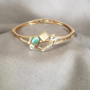 Goldtone‎ Crystal Bracelet